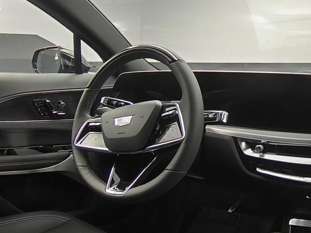 New 2026 Cadillac Lyriq Premium Luxury image 31