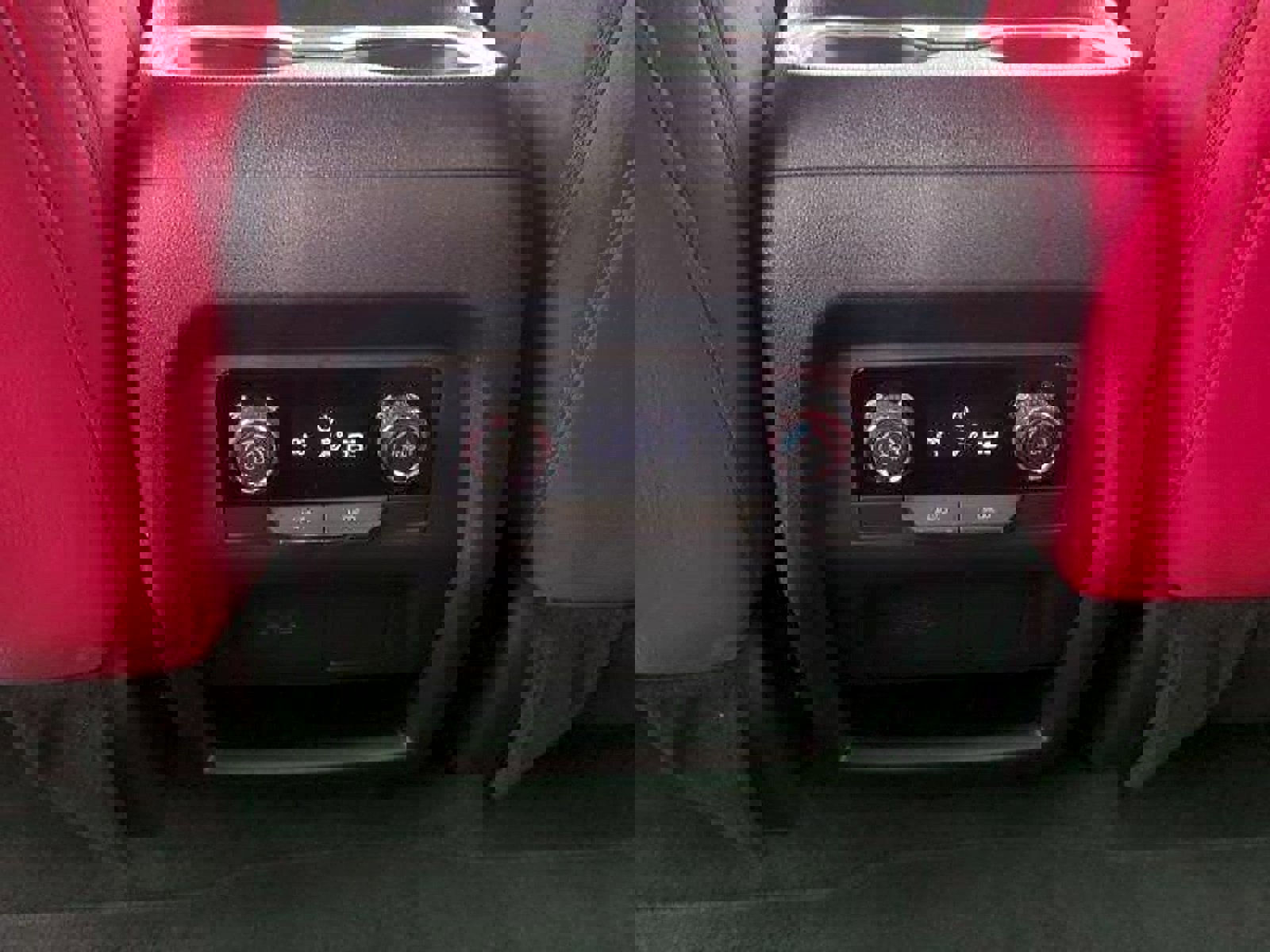 Used 2025 Chevrolet Traverse LT w/ Midnight/Sport Edition FWD image 20