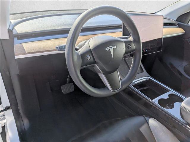 Used 2021 Tesla Model Y Long Range image 11
