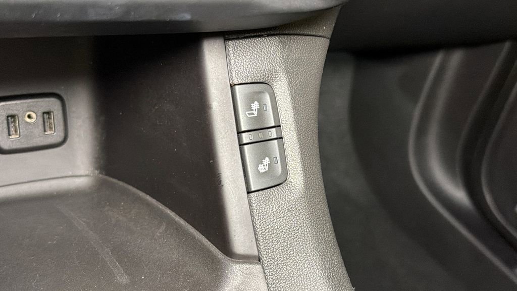 Used 2018 GMC Acadia SLT w/ LPO, Floor Liner Package image 26