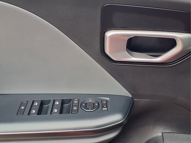 New 2025 Kia K4 LXS image 15