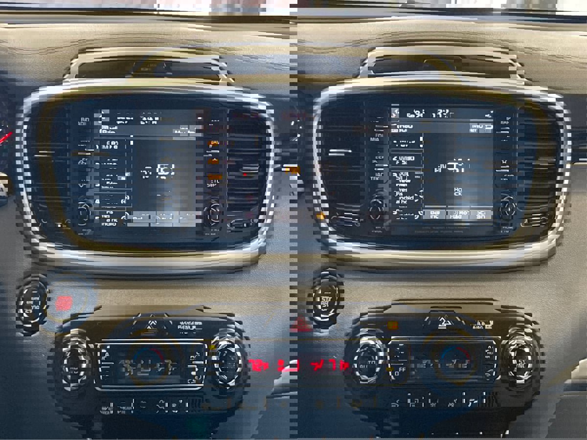 Used 2020 Kia Sorento SX image 18