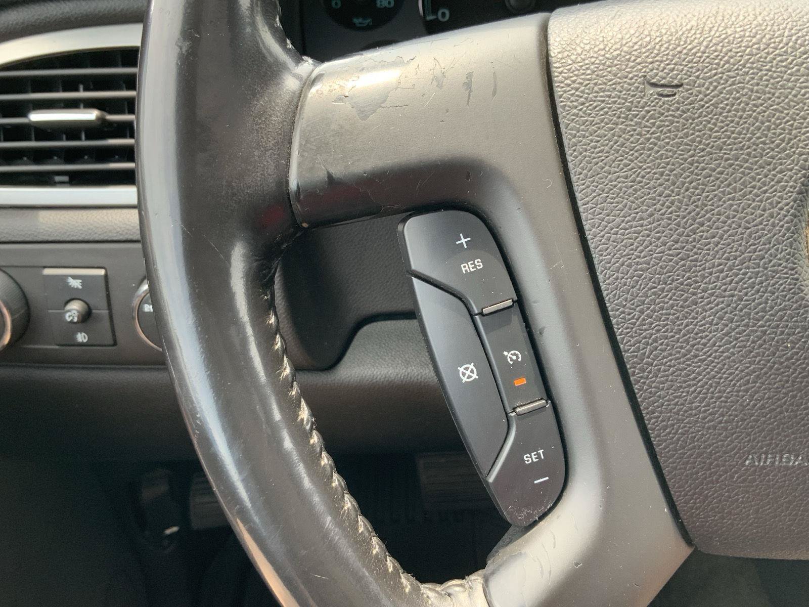 Used 2008 Chevrolet Avalanche LTZ w/ LTZ Preferred Equipment Group AWD/4WD image 29