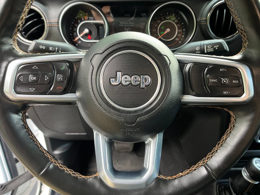 Used 2021 Jeep Gladiator Overland AWD/4WD image 14