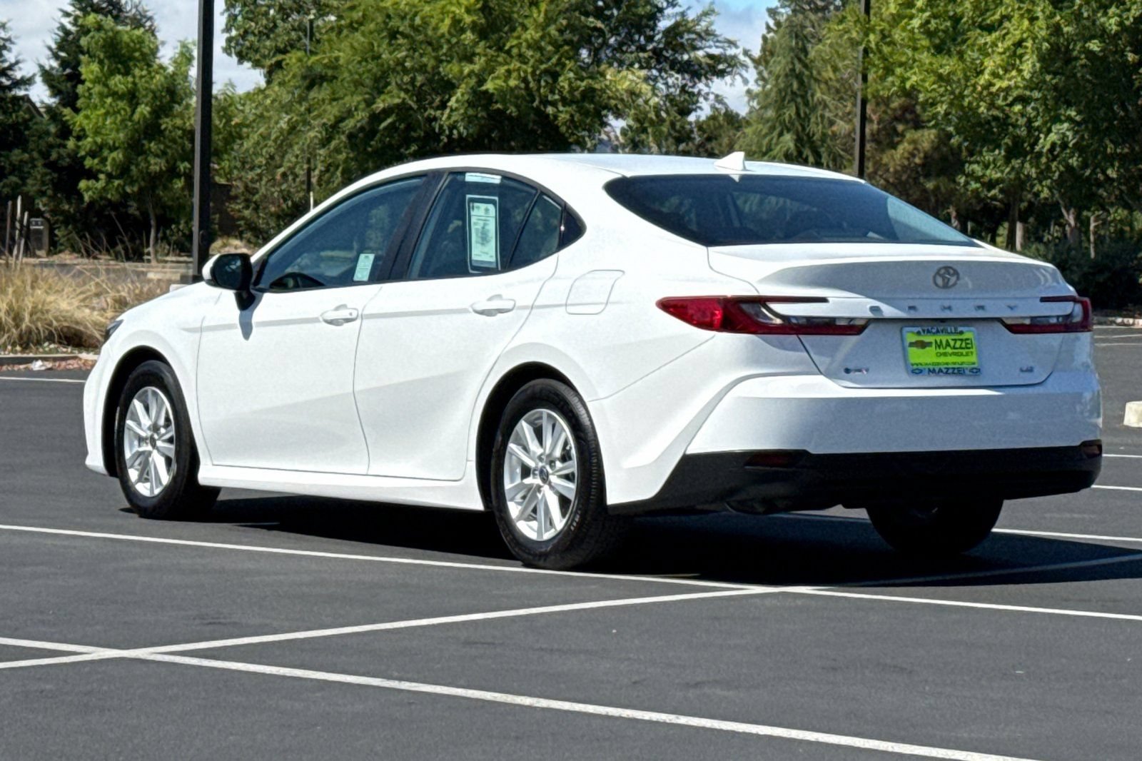 Used 2025 Toyota Camry LE FWD image 3