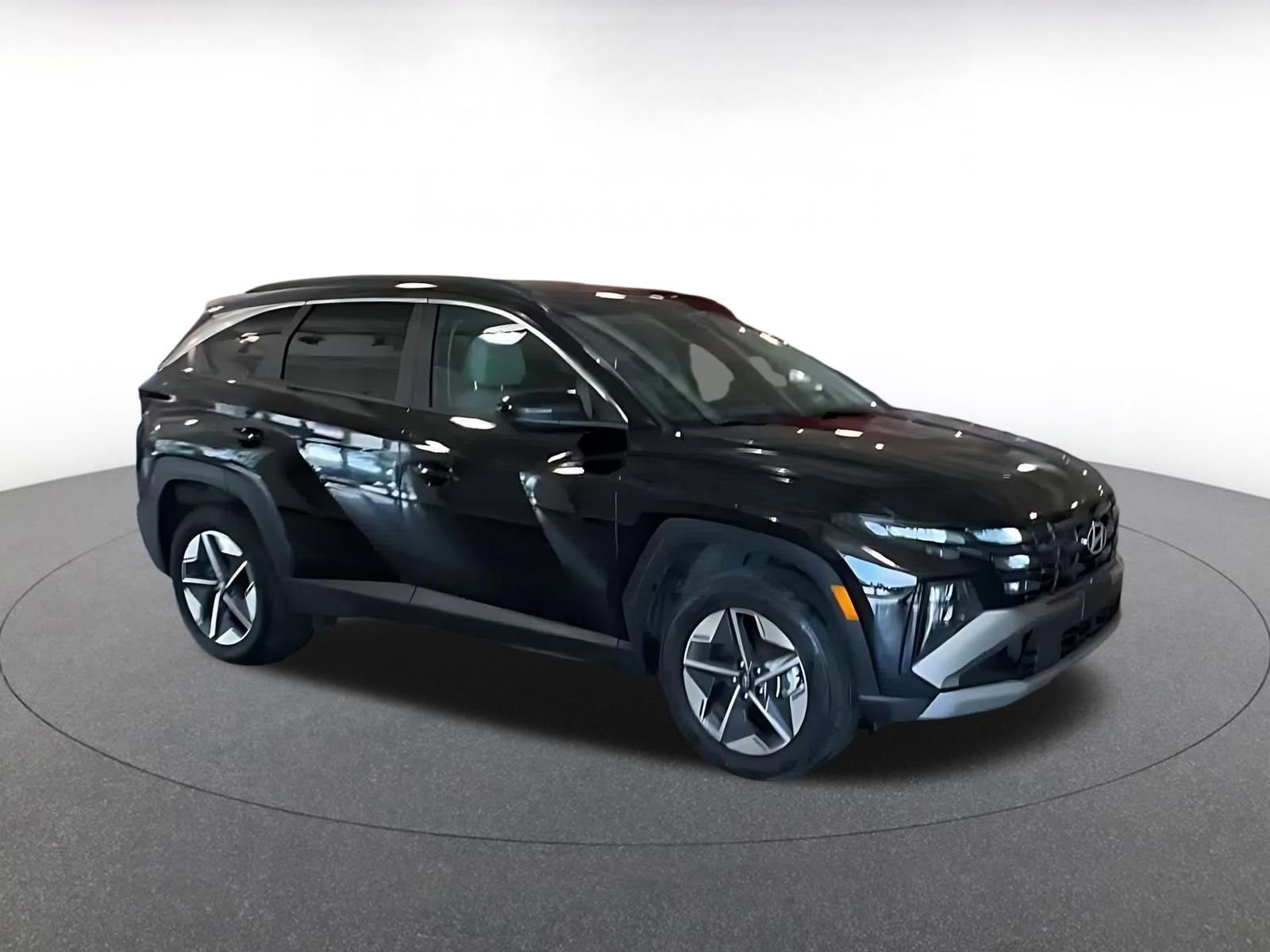 Used 2025 Hyundai Tucson SEL image 2