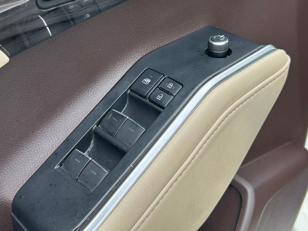 Used 2021 Toyota Highlander Platinum image 26