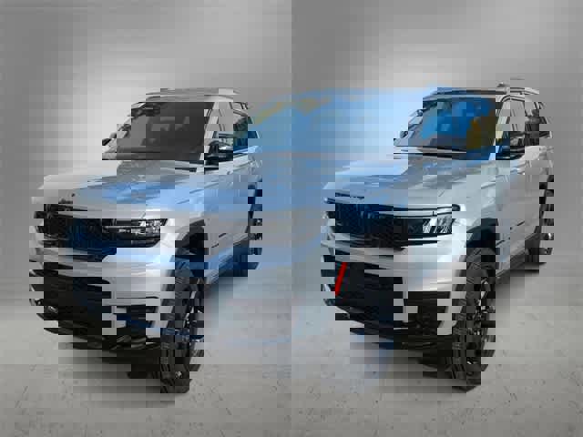 New 2025 Jeep Grand Cherokee L Altitude image 4