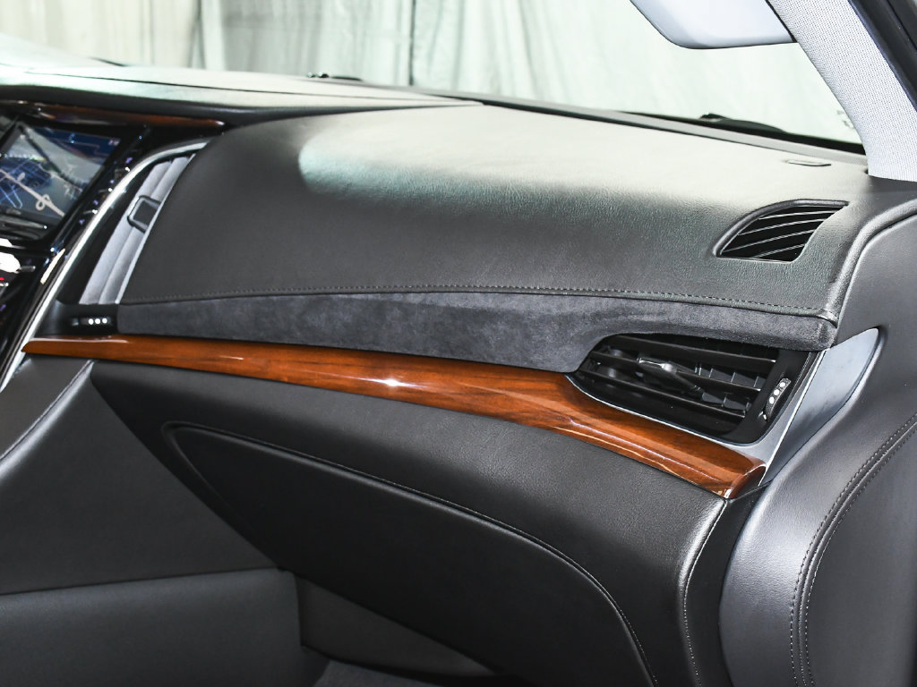 Used 2020 Cadillac Escalade Luxury AWD/4WD image 60