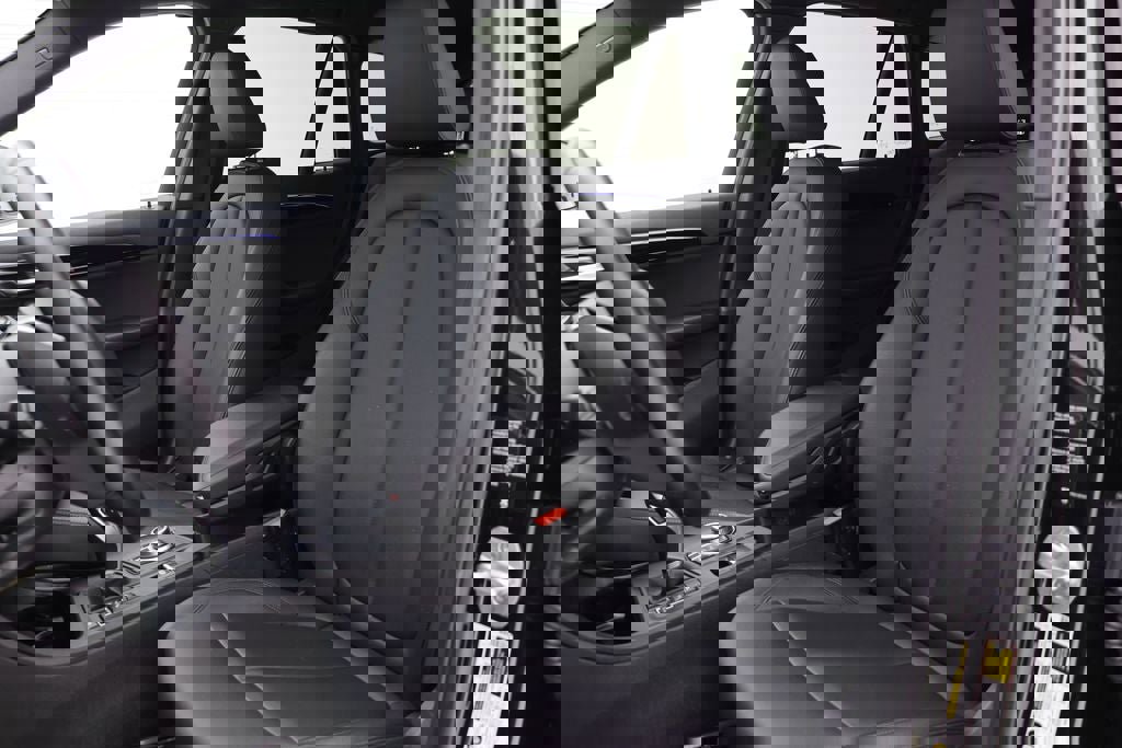 Used 2021 BMW X1 xDrive28i image 16