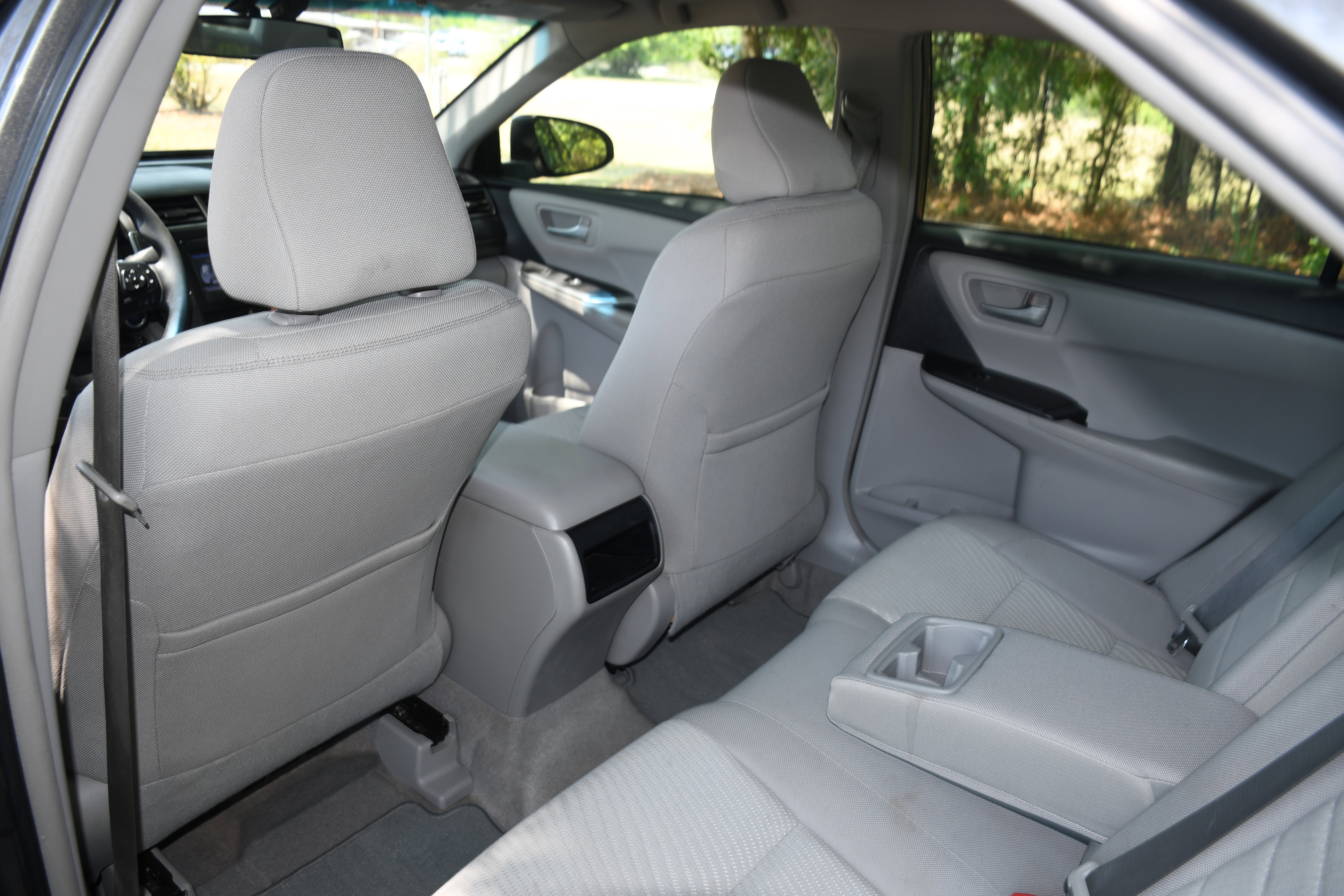 Used 2017 Toyota Camry LE FWD image 14