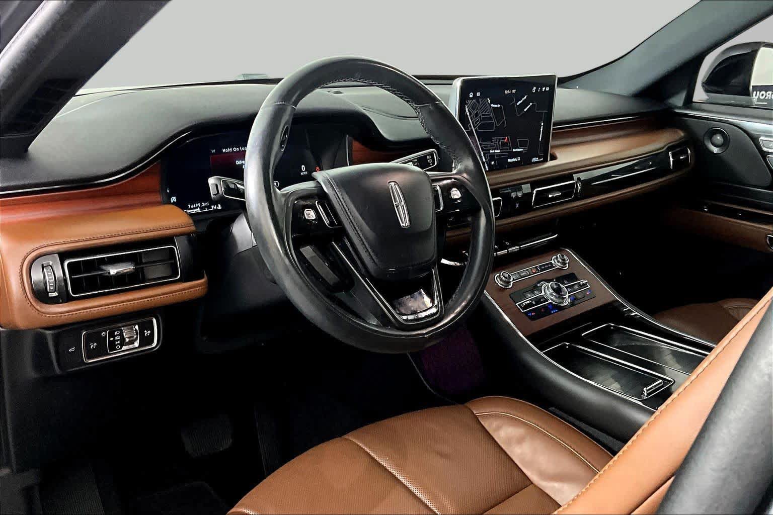 Used 2022 Lincoln Aviator Reserve w/ Equipment Group 201A AWD/4WD image 16