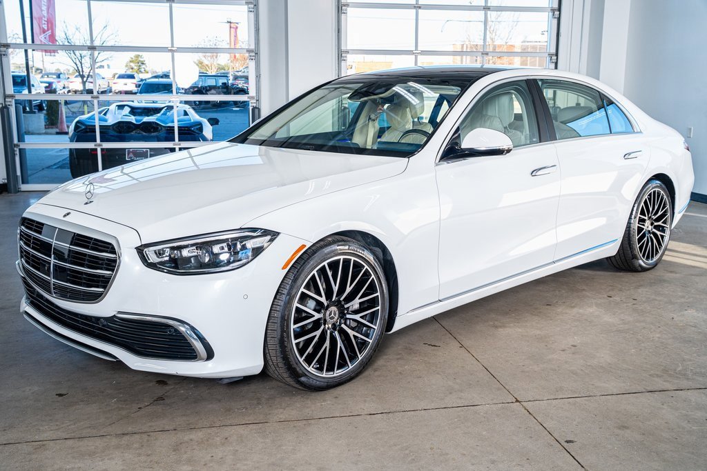 Used 2024 Mercedes-Benz S 580 S 580 image 11