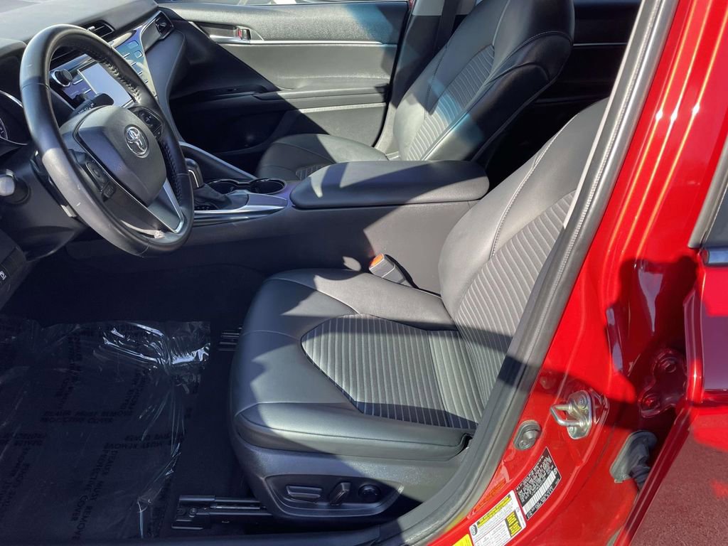 Used 2020 Toyota Camry SE image 28