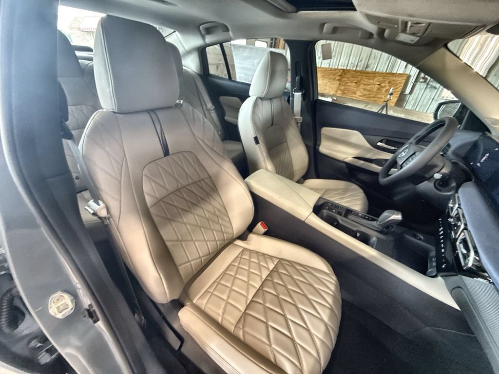 New 2026 Nissan Sentra SL w/ Floor Mat Package FWD image 26