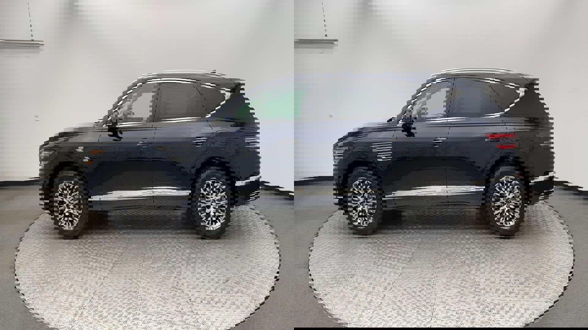 Certified 2025 Genesis GV80 2.5T Standard image 5