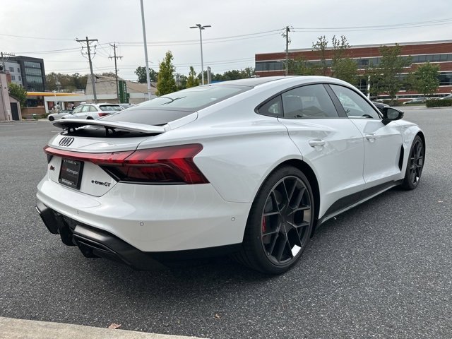New 2025 Audi RS e-tron GT performance image 6