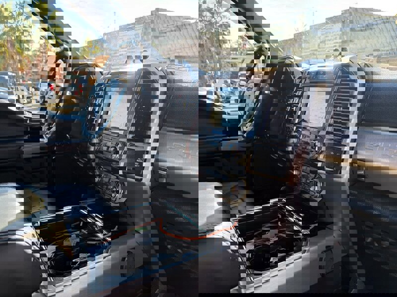 Used 2018 Ford F450 Platinum w/ Platinum Ultimate Package AWD/4WD image 25