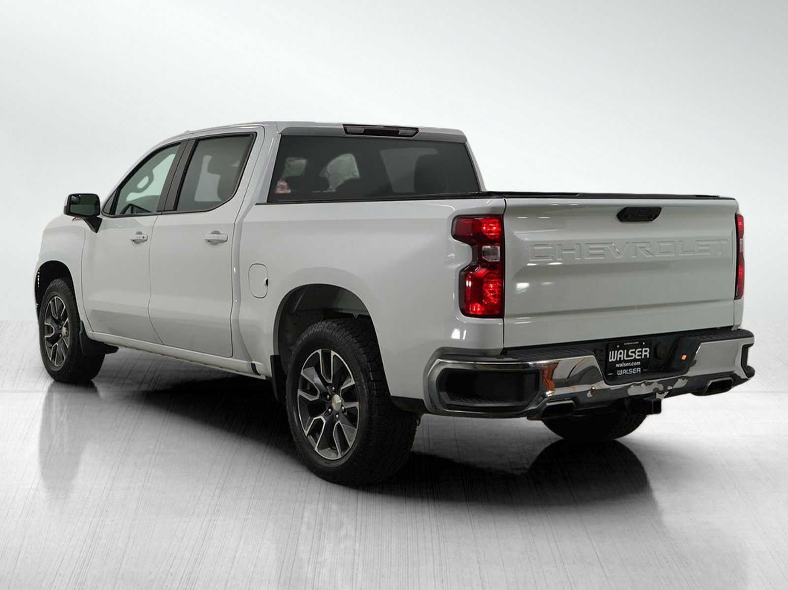 Used 2023 Chevrolet Silverado 1500 LT w/ Z71 Off-Road Package image 5