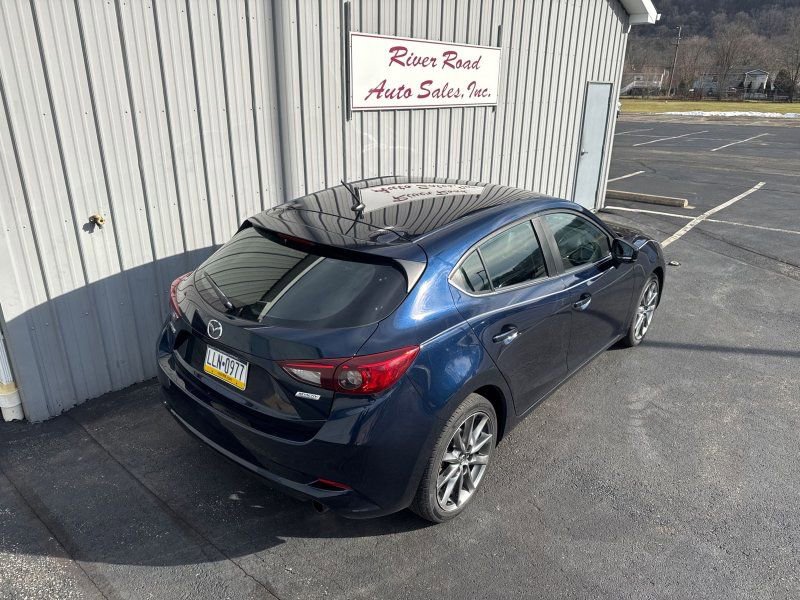 Used 2018 MAZDA MAZDA3 Touring image 7