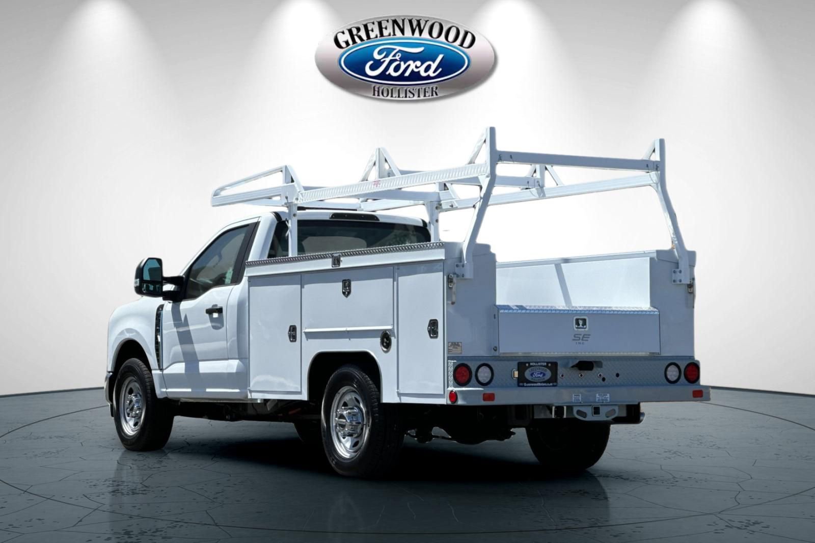 New 2025 Ford F350 XL w/ XL Chrome Package RWD image 6