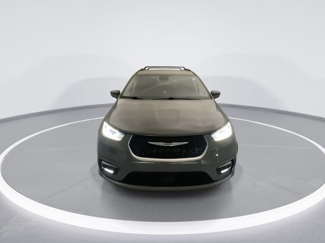 Used 2022 Chrysler Pacifica Touring-L FWD image 7