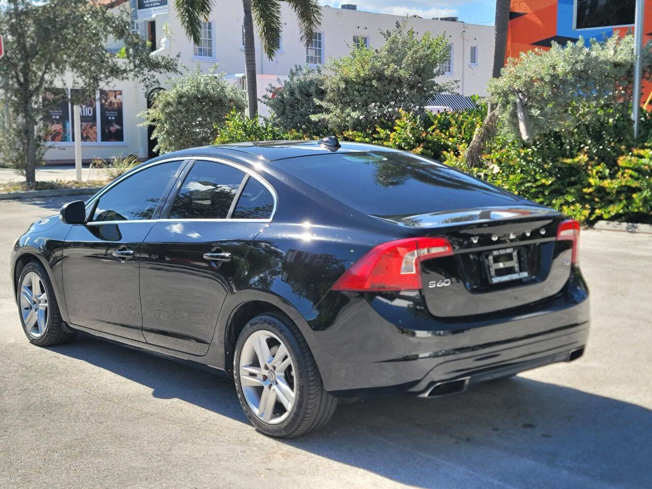 Used 2015 Volvo S60 T5 Platinum image 8