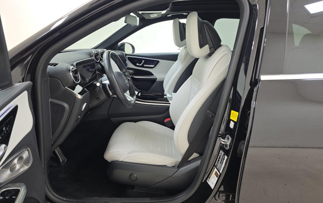 Used 2024 Mercedes-Benz GLC 300 4MATIC w/ AMG Line image 5
