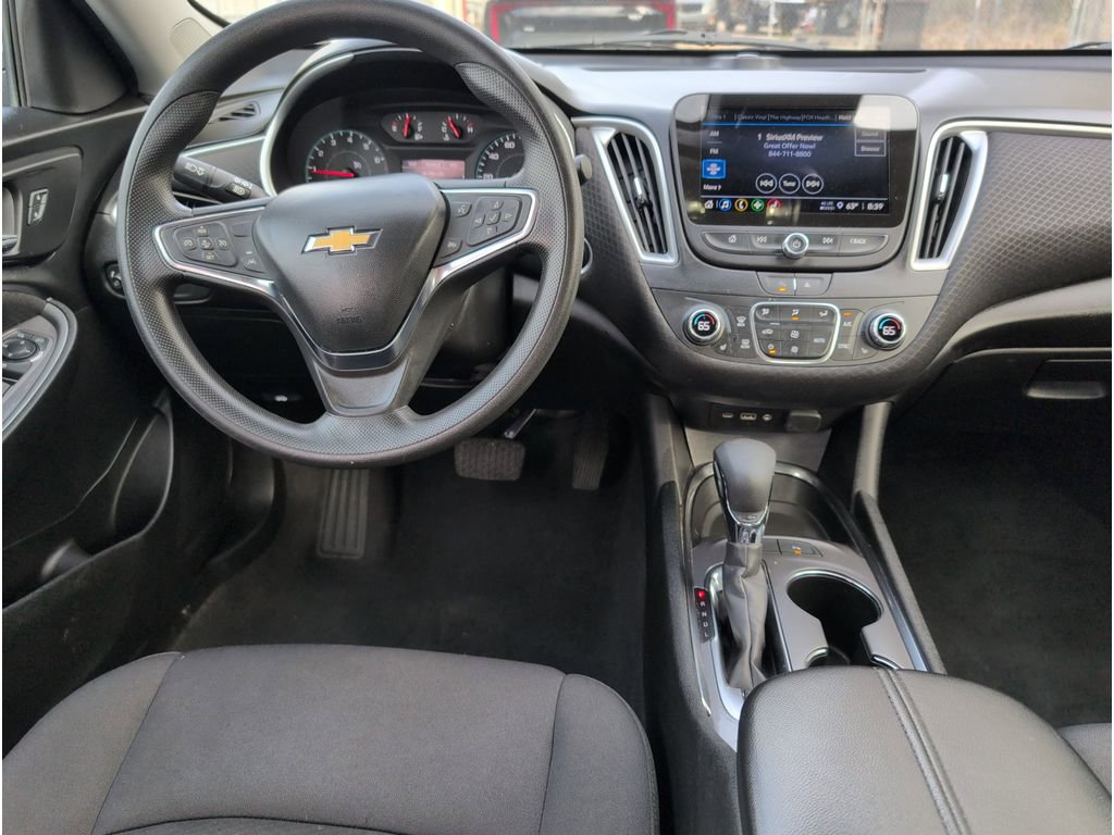 Used 2024 Chevrolet Malibu LT image 32