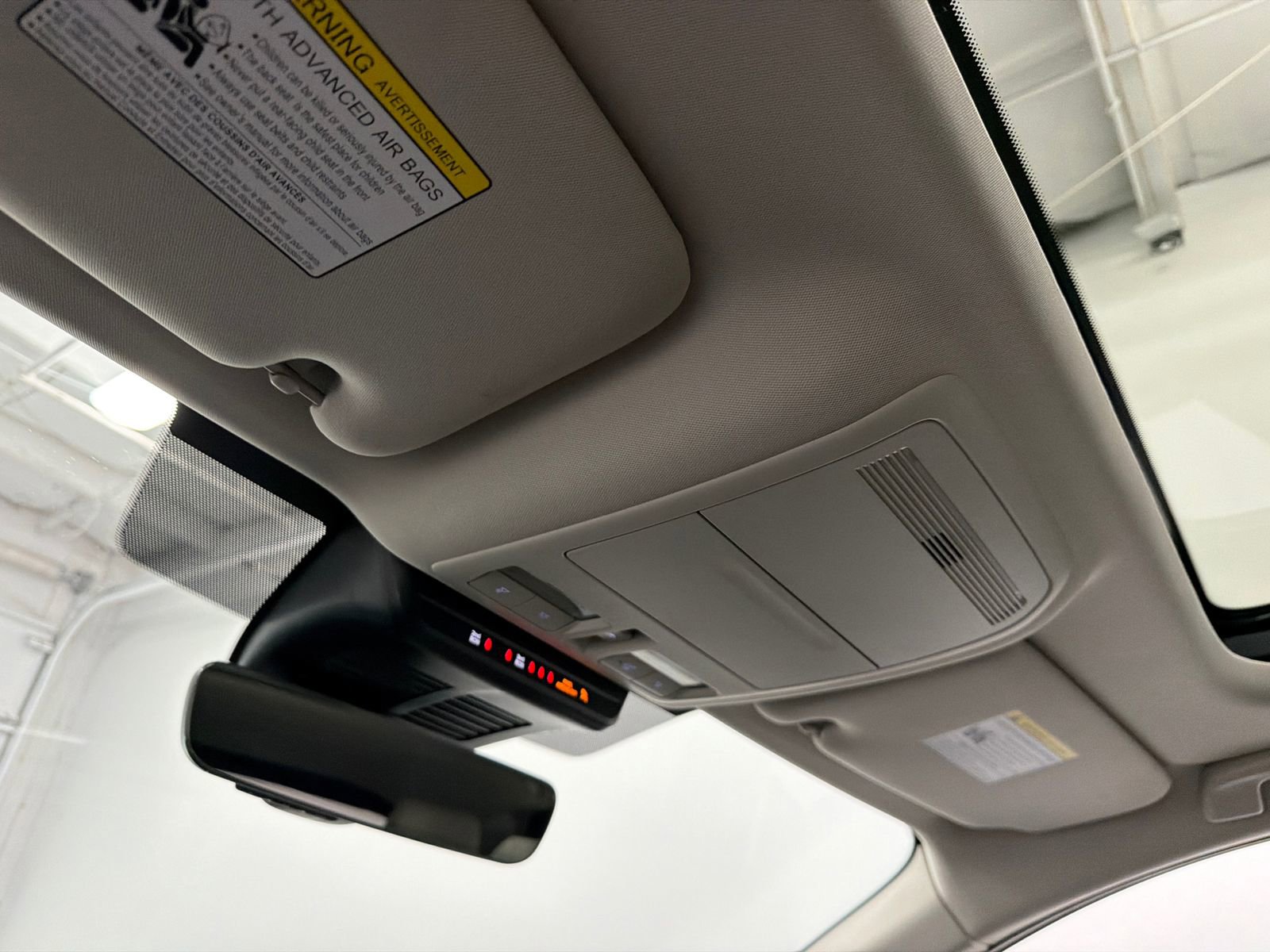 Used 2025 MAZDA CX-90 Plug-In Hybrid w/Premium Sport image 33