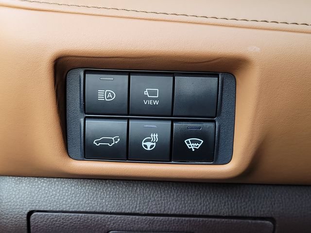Used 2021 Toyota Highlander Platinum FWD image 14
