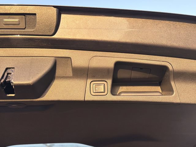 Used 2018 GMC Acadia SLT FWD image 22