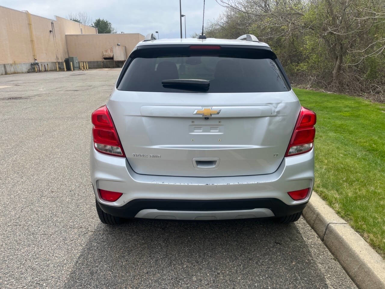 Used 2018 Chevrolet Trax LT w/ LT Convenience Package AWD/4WD image 4