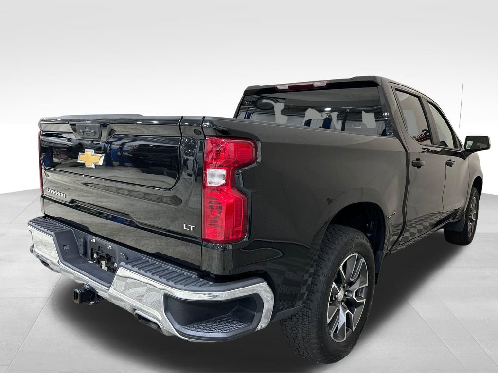 Used 2022 Chevrolet Silverado 1500 LT w/ Z71 Off-Road Package image 6