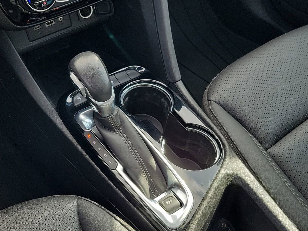 Used 2023 Buick Encore GX Essence w/ Experience Buick Package image 32