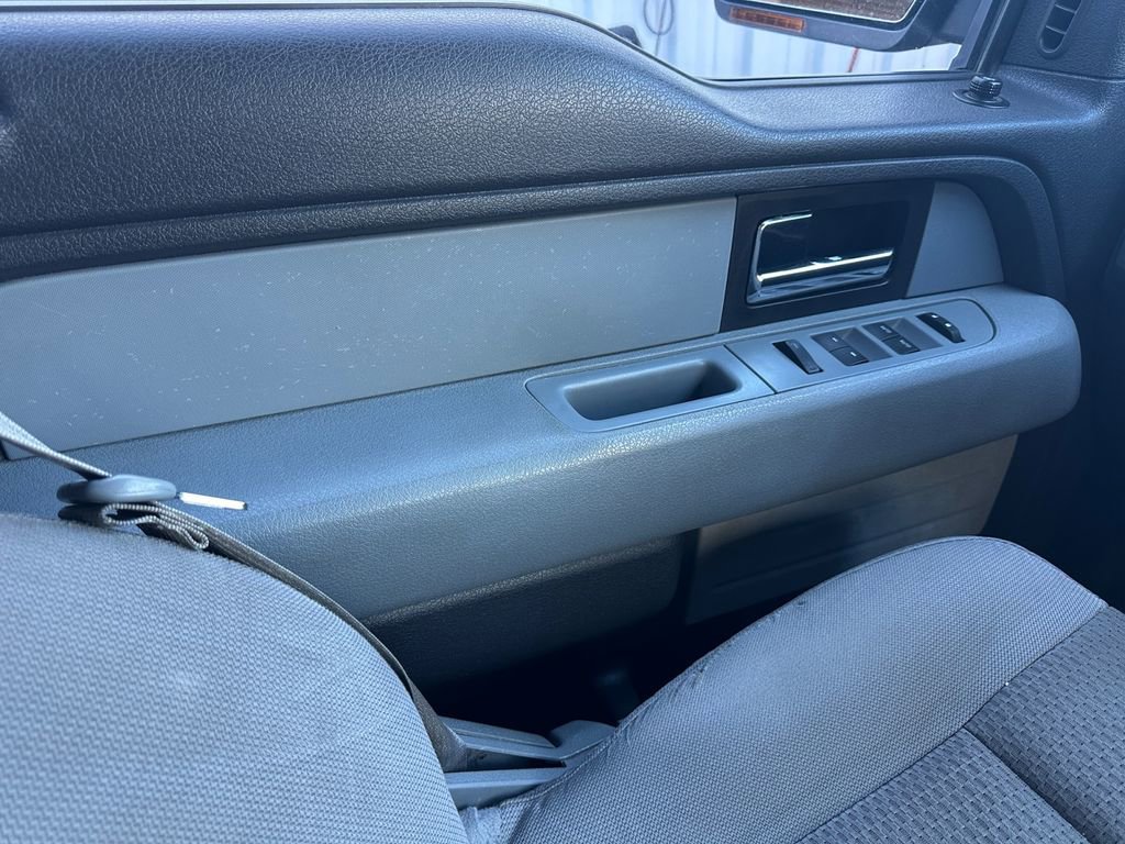 Used 2013 Ford F150 XLT w/ Luxury Equipment Group image 11