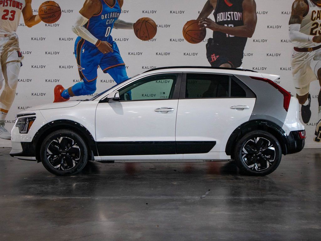 New 2023 Kia Niro Wave FWD image 18