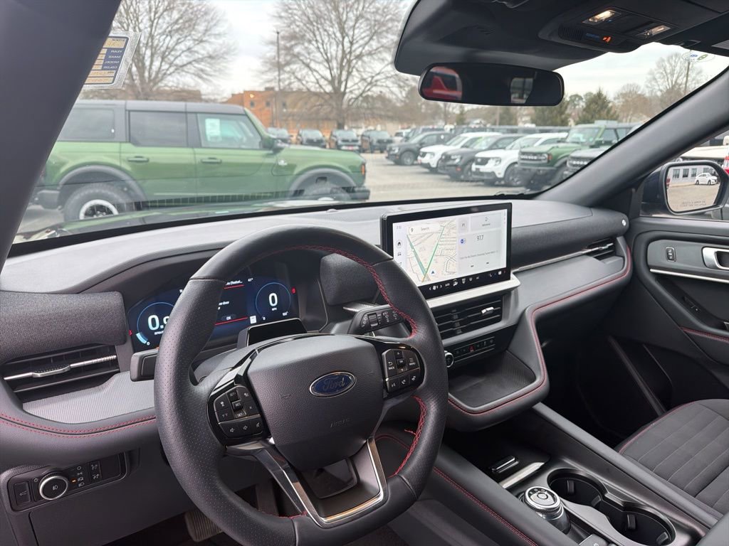 Used 2025 Ford Explorer ST-Line image 20