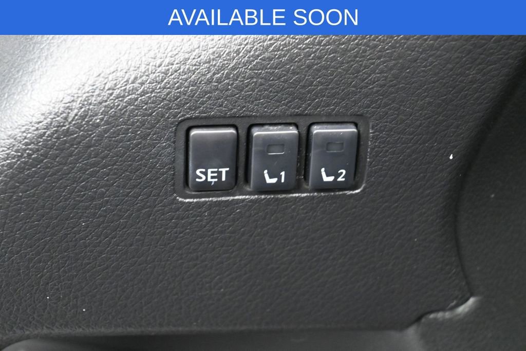 Used 2019 Nissan Rogue SV w/ Premium Package AWD/4WD image 8