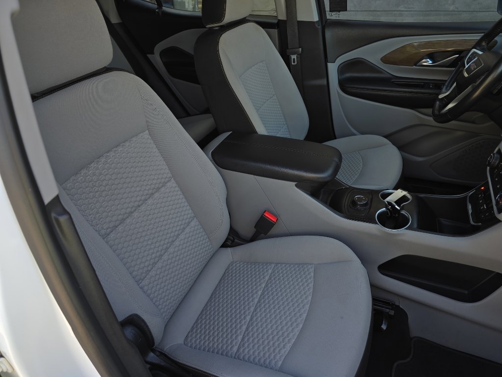 Used 2020 GMC Terrain SLE image 27