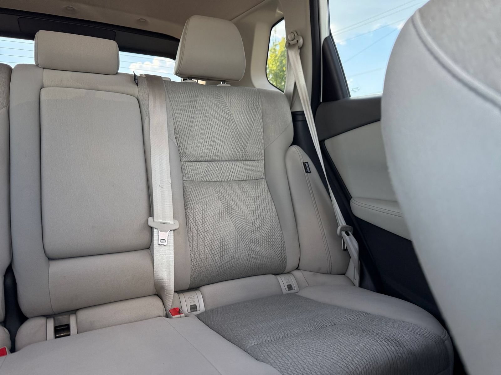 Used 2025 Nissan Rogue SV AWD/4WD image 38