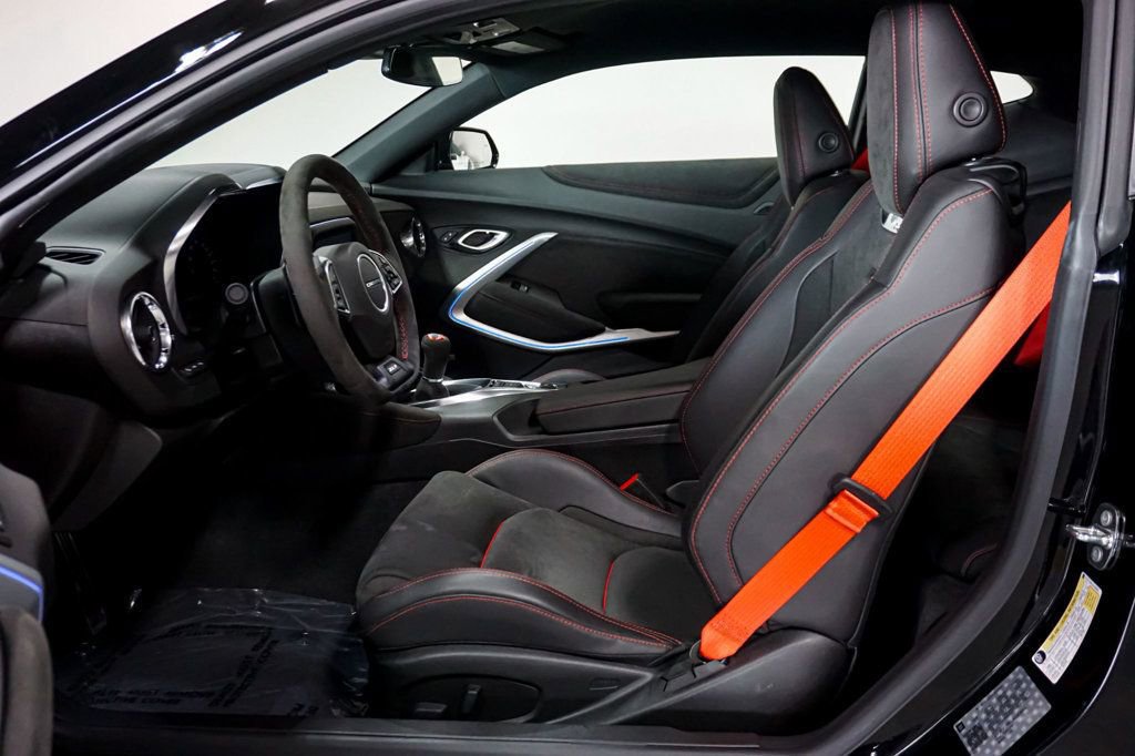 Used 2018 Chevrolet Camaro ZL1 image 9