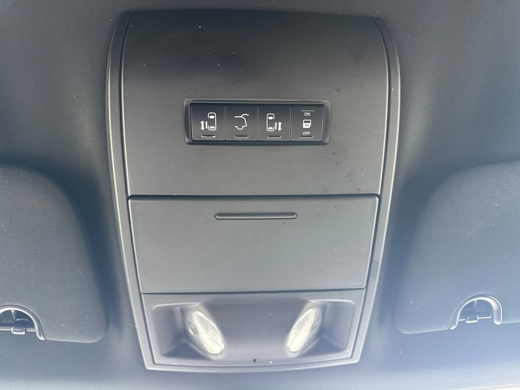 Used 2019 Dodge Grand Caravan SXT image 26