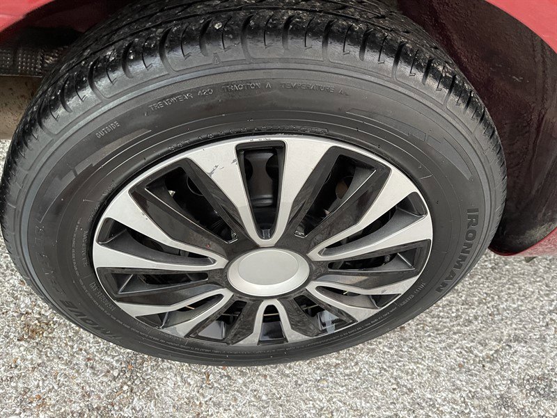 Used 2019 Nissan Versa S Plus image 21