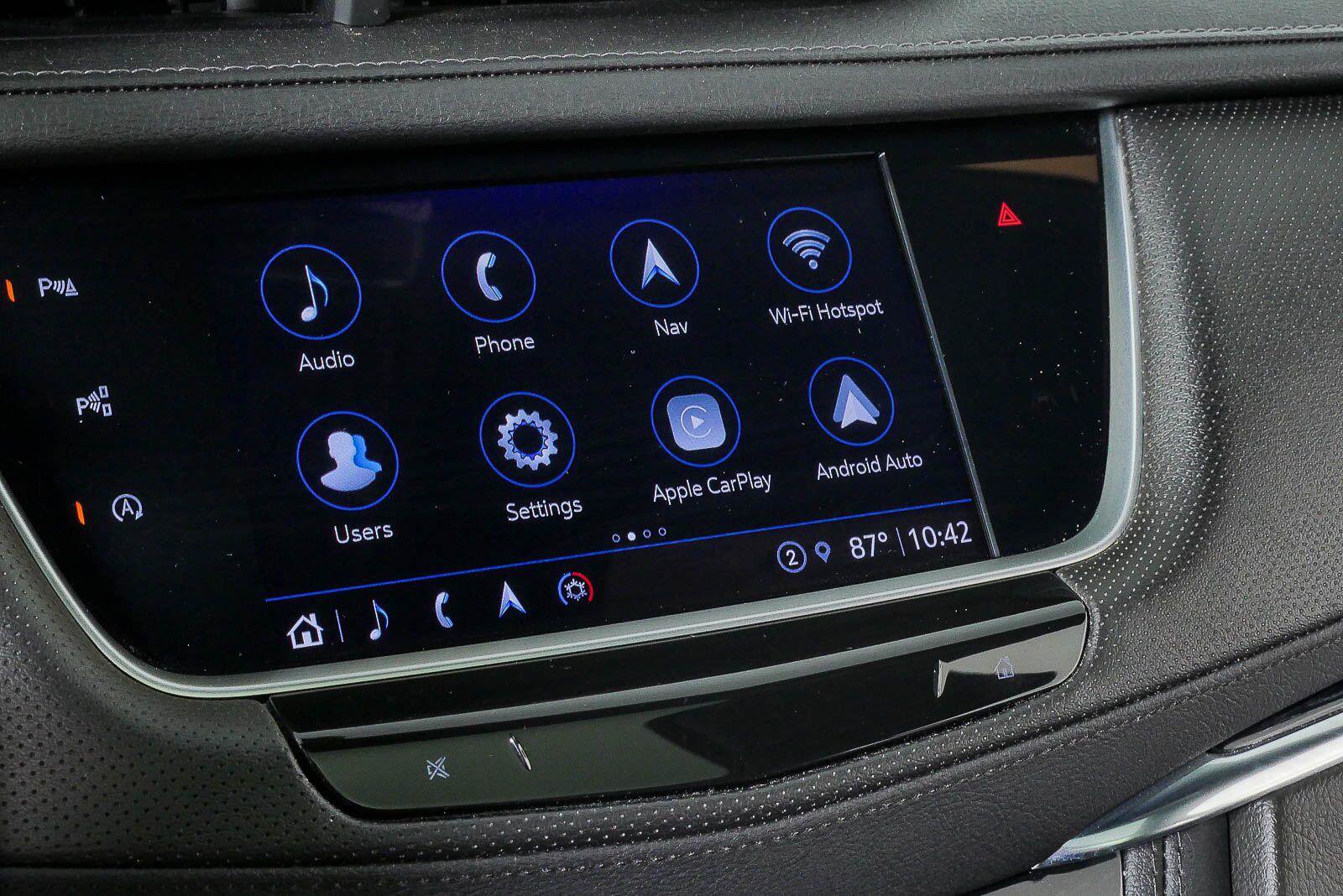 Certified 2023 Cadillac XT5 Premium Luxury w/ Technology Package FWD image 13