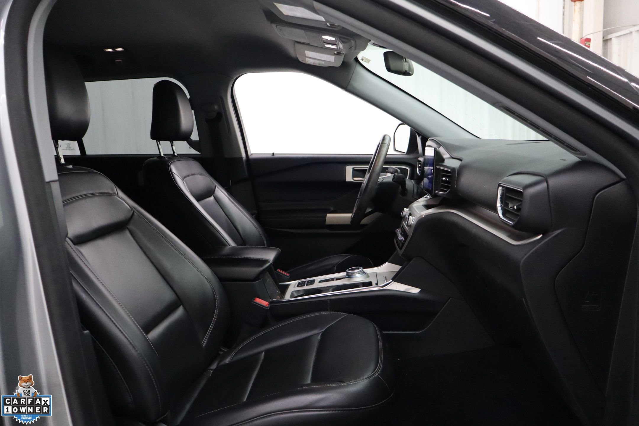 Used 2021 Ford Explorer XLT w/ Equipment Group 202A image 27