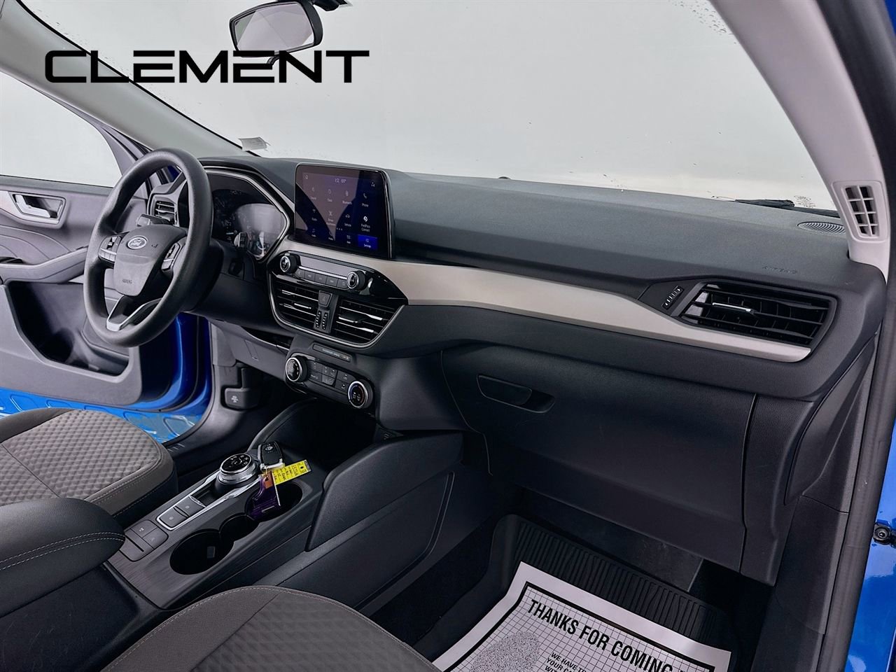 Used 2021 Ford Escape SE image 32