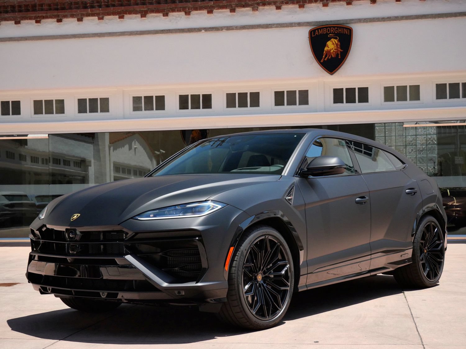 Used 2025 Lamborghini Urus S AWD/4WD image 12