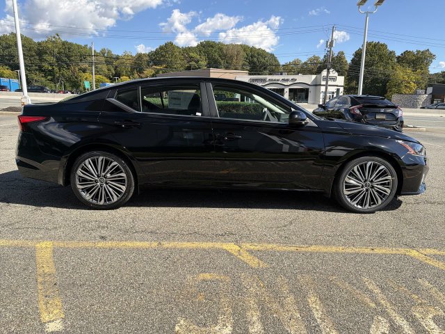 New 2026 Nissan Altima 2.5 SV w/ SV Premium Package FWD image 9