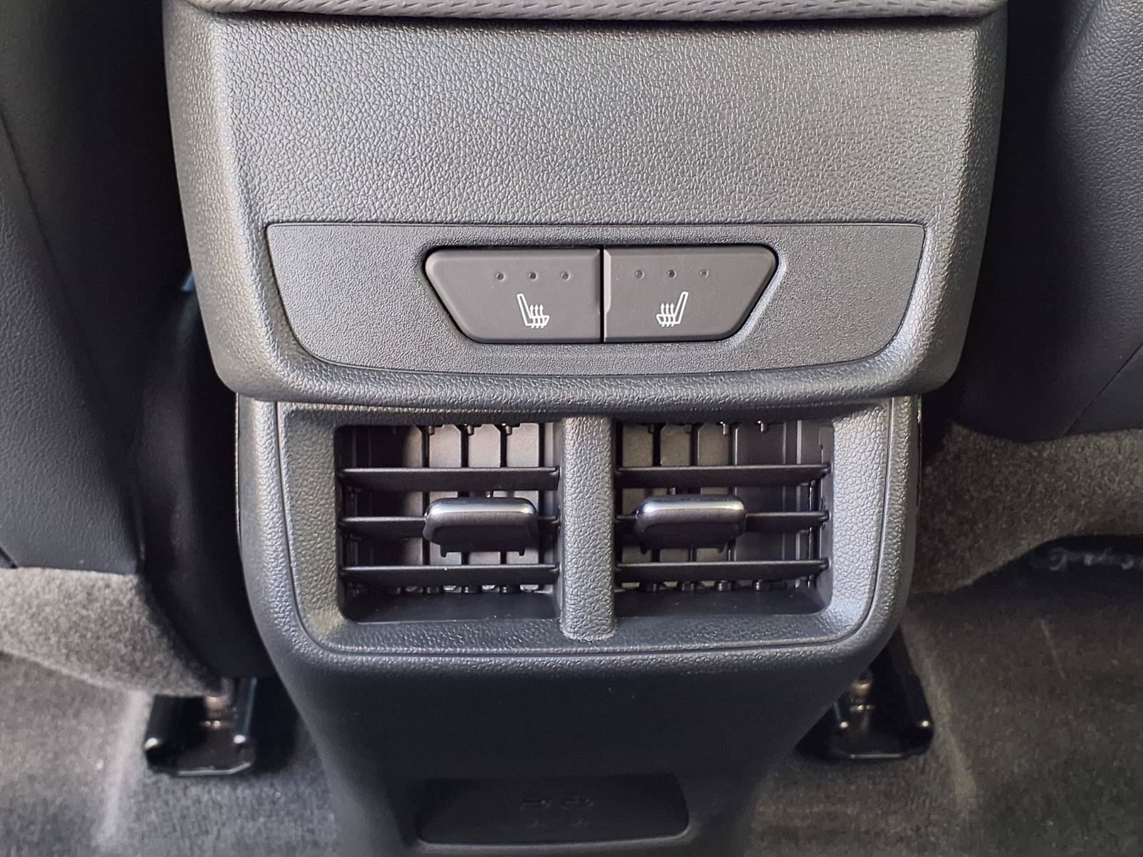 New 2027 Chevrolet Equinox RS w/ Convenience Package III FWD image 14